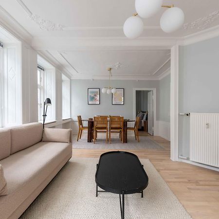 Spacious Tivoli Gardens Apartment W 3 Bedrooms Копенхаген Екстериор снимка