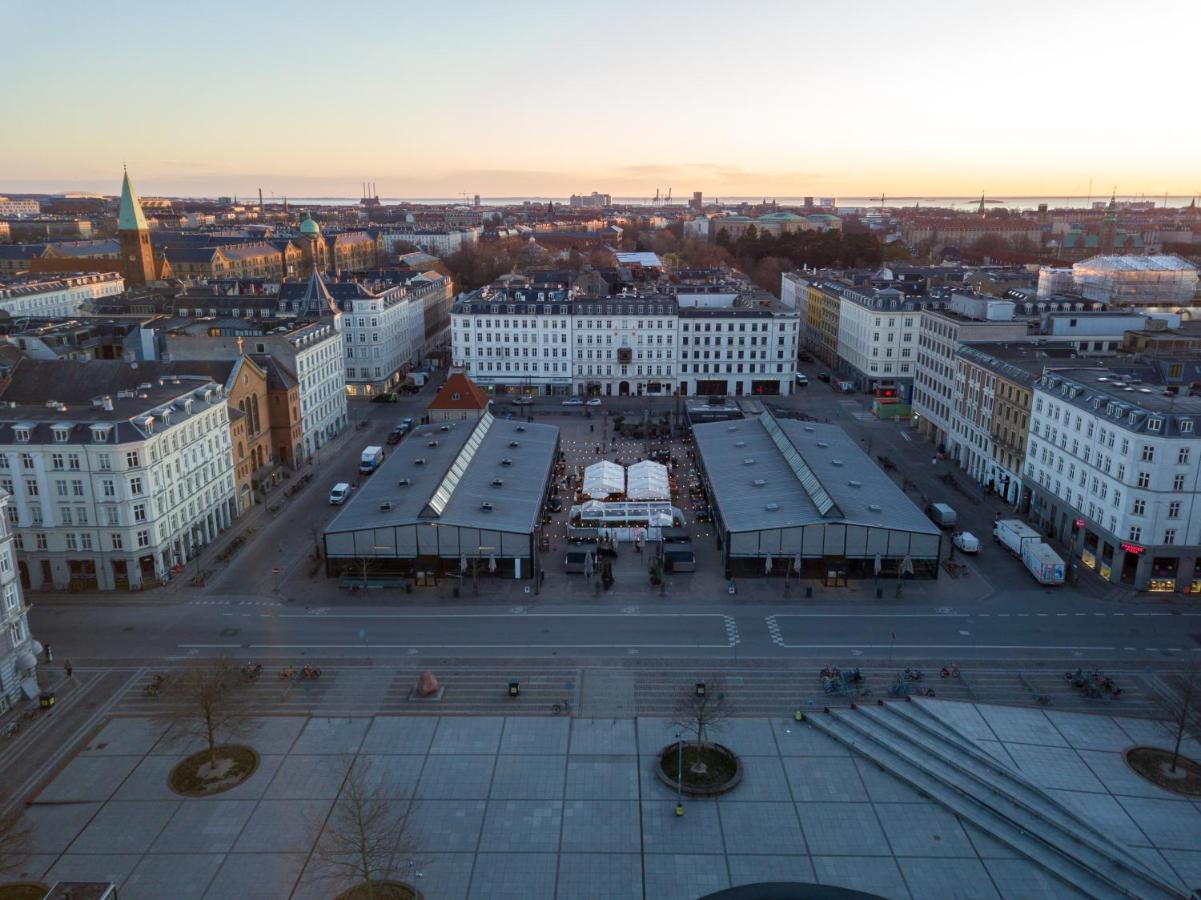 Spacious Tivoli Gardens Apartment W 3 Bedrooms Копенхаген Екстериор снимка