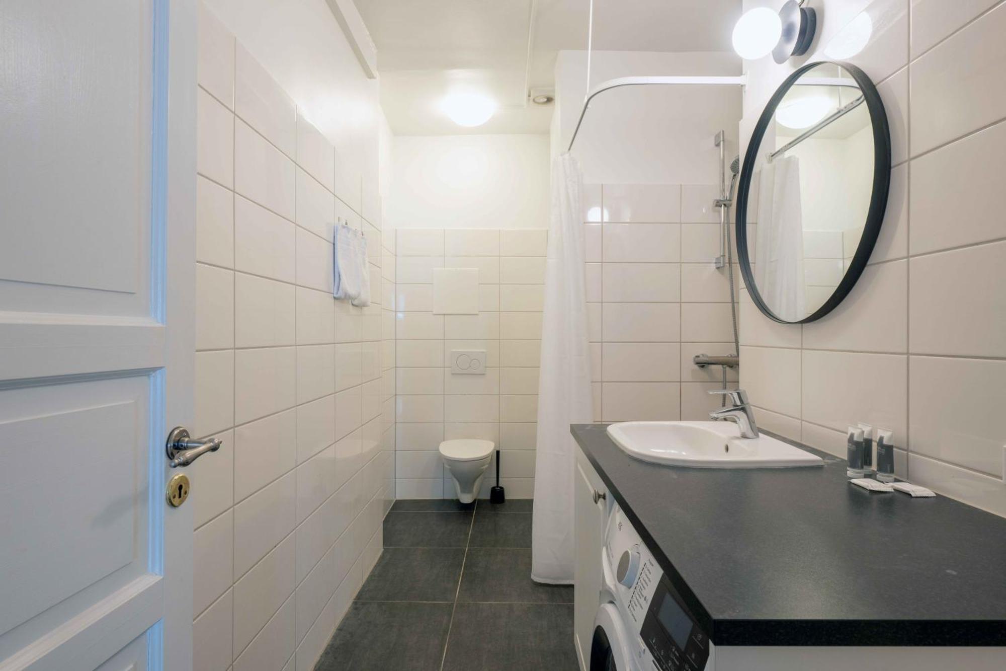 Spacious Tivoli Gardens Apartment W 3 Bedrooms Копенхаген Екстериор снимка