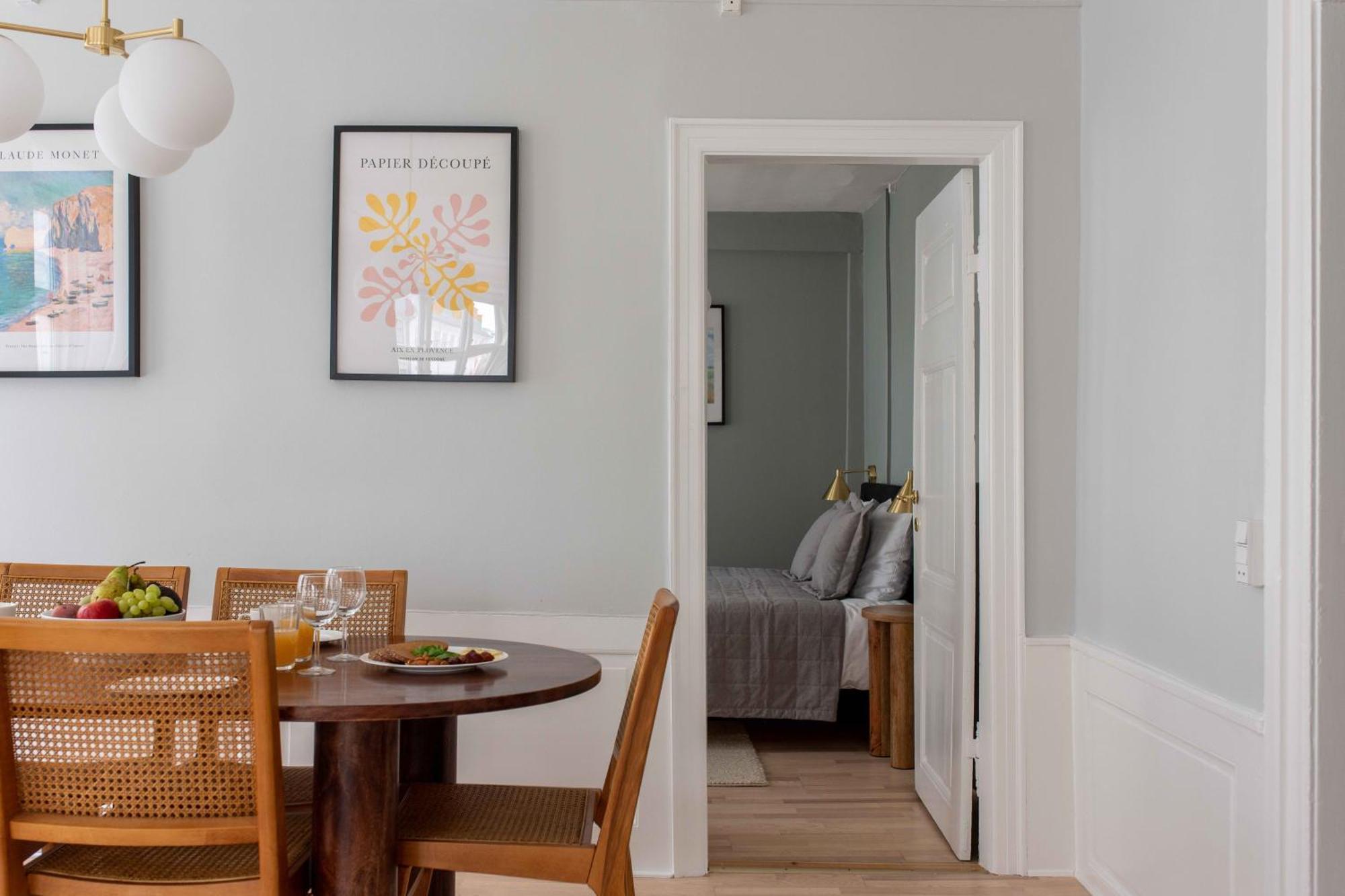 Spacious Tivoli Gardens Apartment W 3 Bedrooms Копенхаген Екстериор снимка