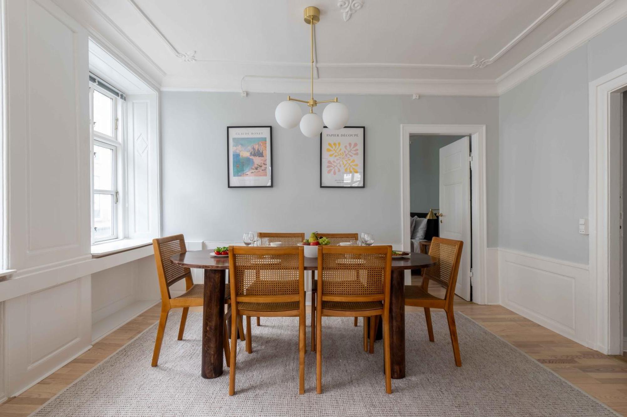 Spacious Tivoli Gardens Apartment W 3 Bedrooms Копенхаген Екстериор снимка